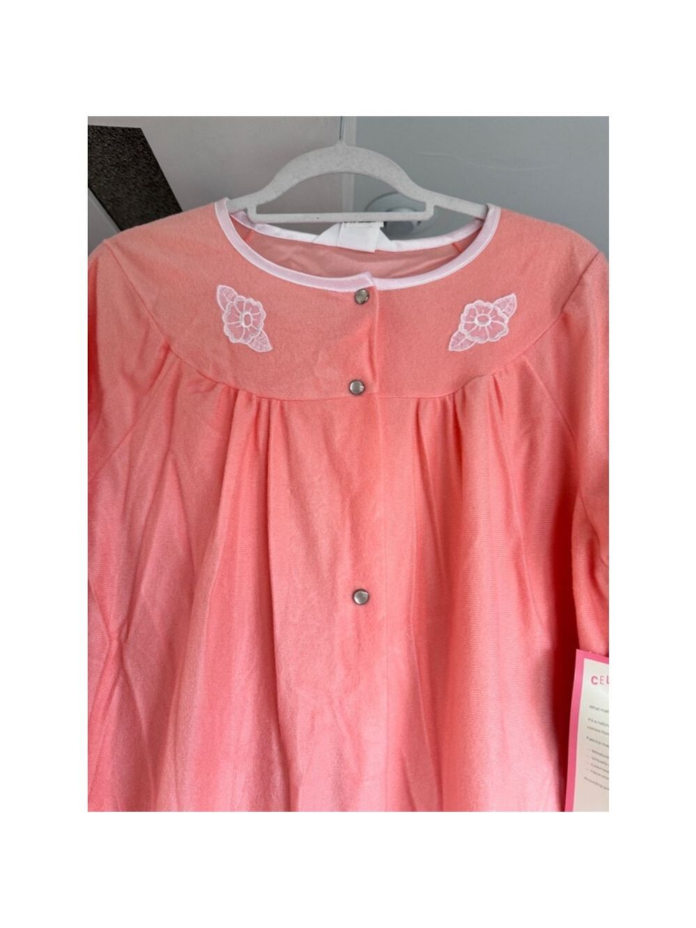 JJM sz large pink felt white satin white satin buttons embroidery long pink BNWT
